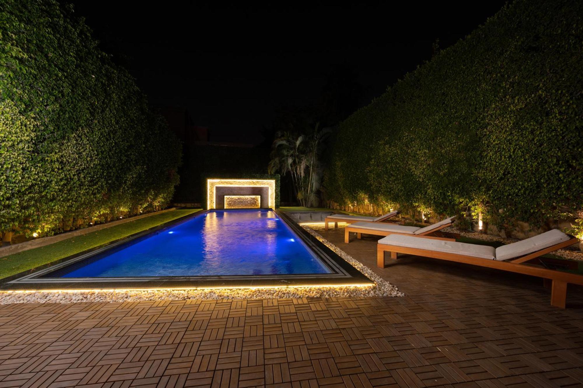 Zyra With Pool And Waterfall In New Cairo