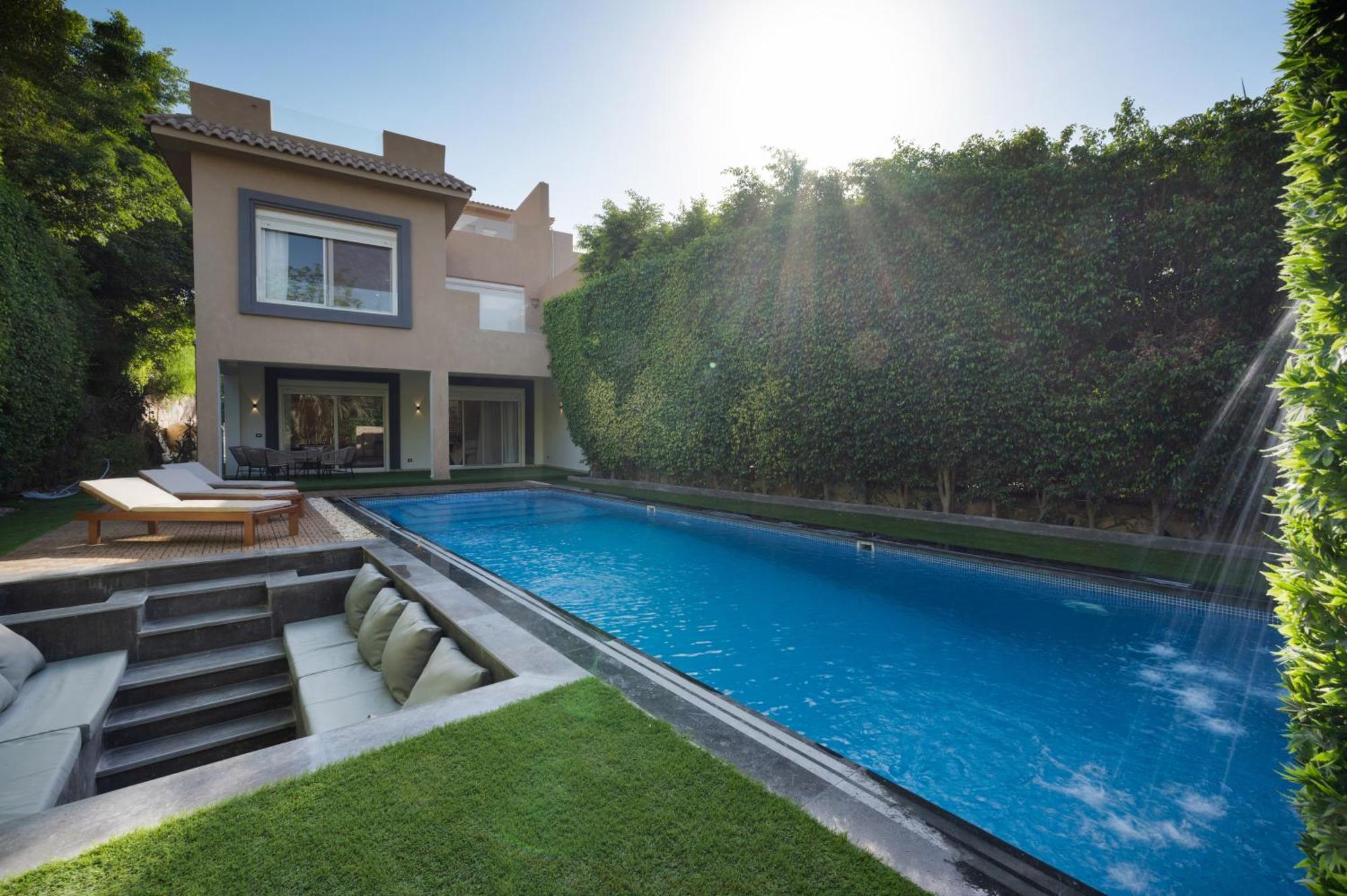 Zyra With Pool And Waterfall In New Villa Cairo